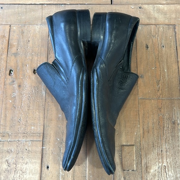 Alexander Hotto Men's Black Leather paisley etch Slip-On Shoes - Picture 9 of 12